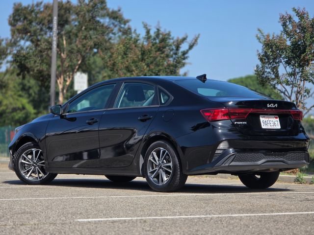 Used 2022 Kia Forte LXS FWD image 16