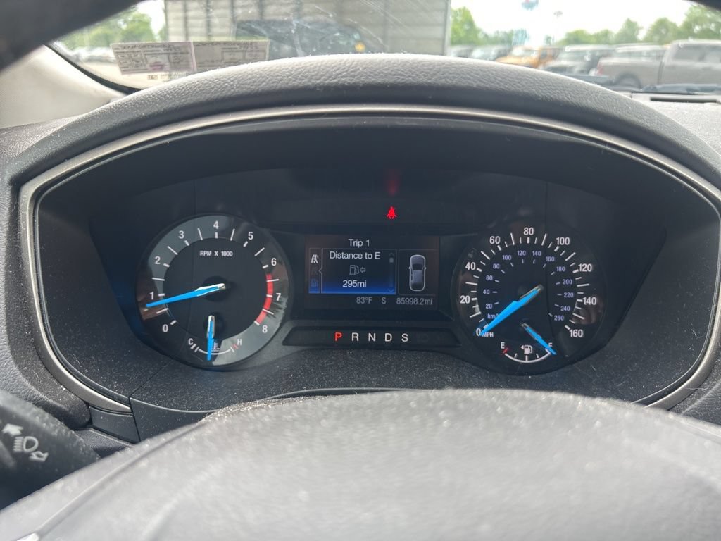 Used 2015 Ford Fusion SE w/ Equipment Group 202A FWD image 16