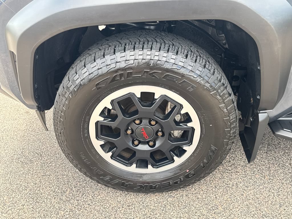 Used 2025 Toyota 4Runner TRD Off-Road AWD/4WD image 38