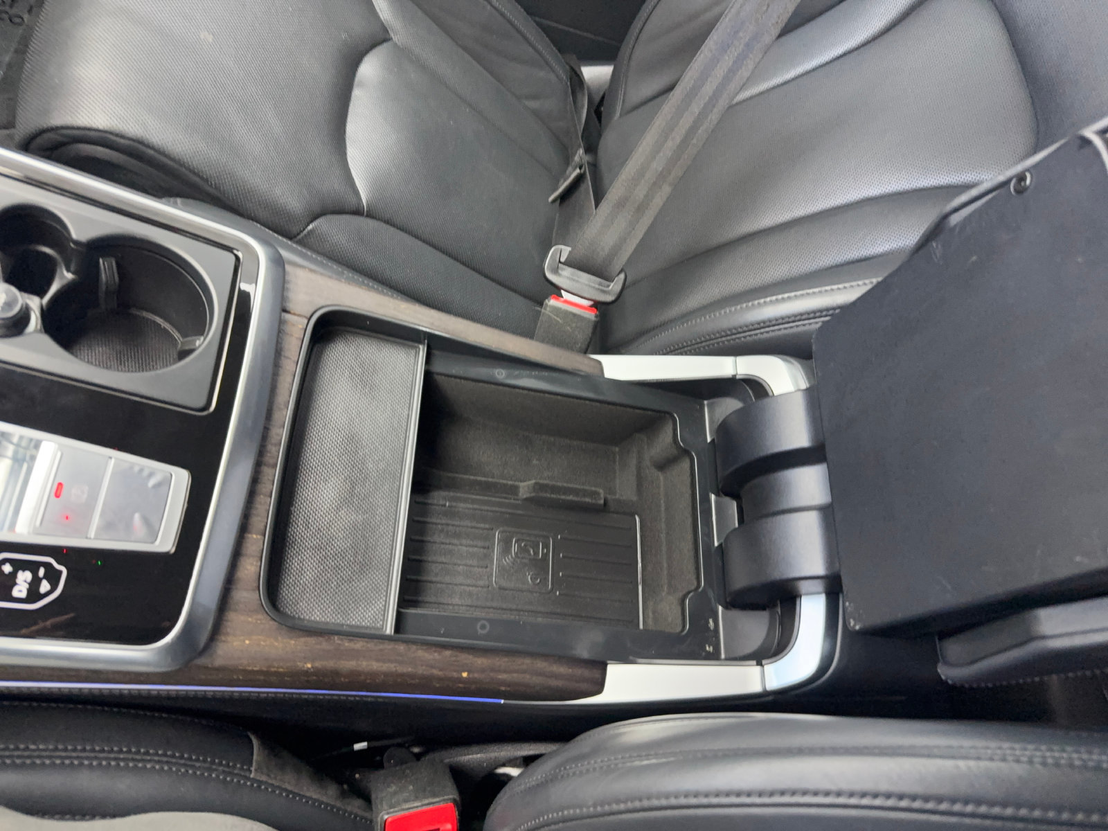 Used 2019 Audi Q8 Prestige AWD/4WD image 22