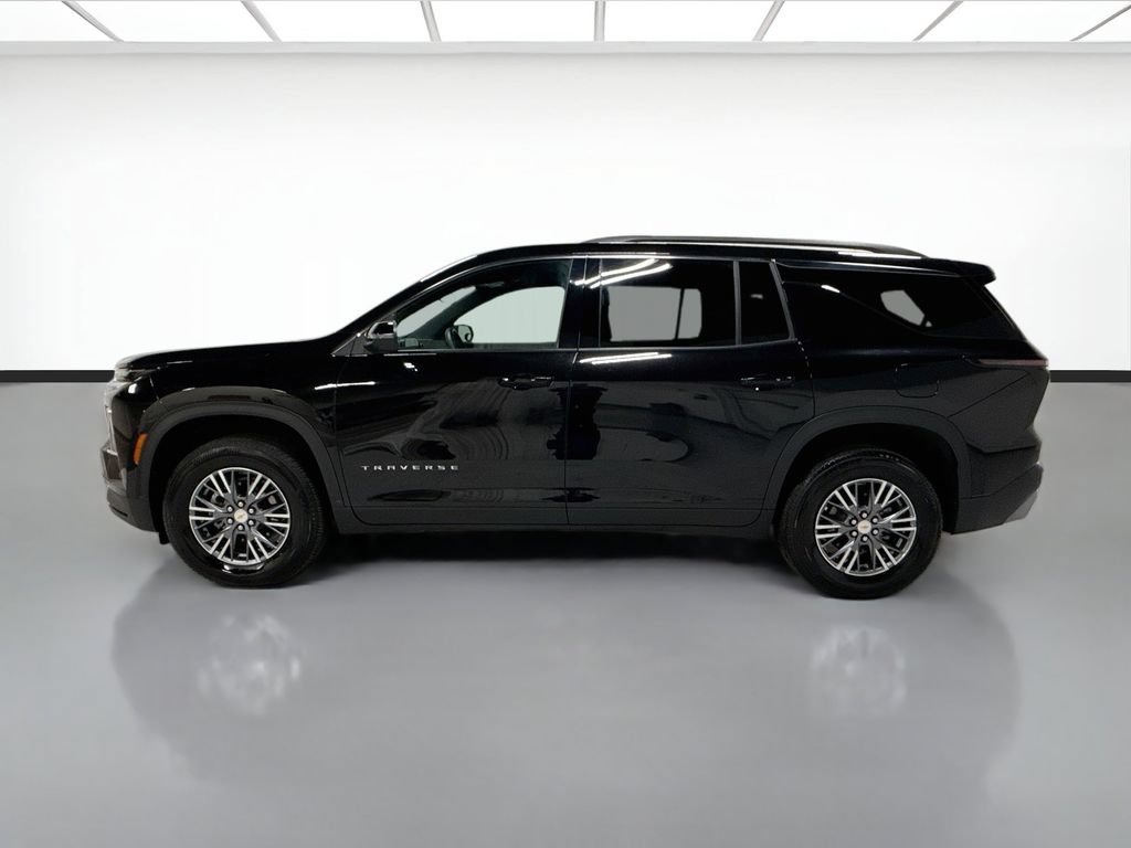 Used 2026 Chevrolet Traverse LT w/ LPO, Floor Liner Package FWD image 9