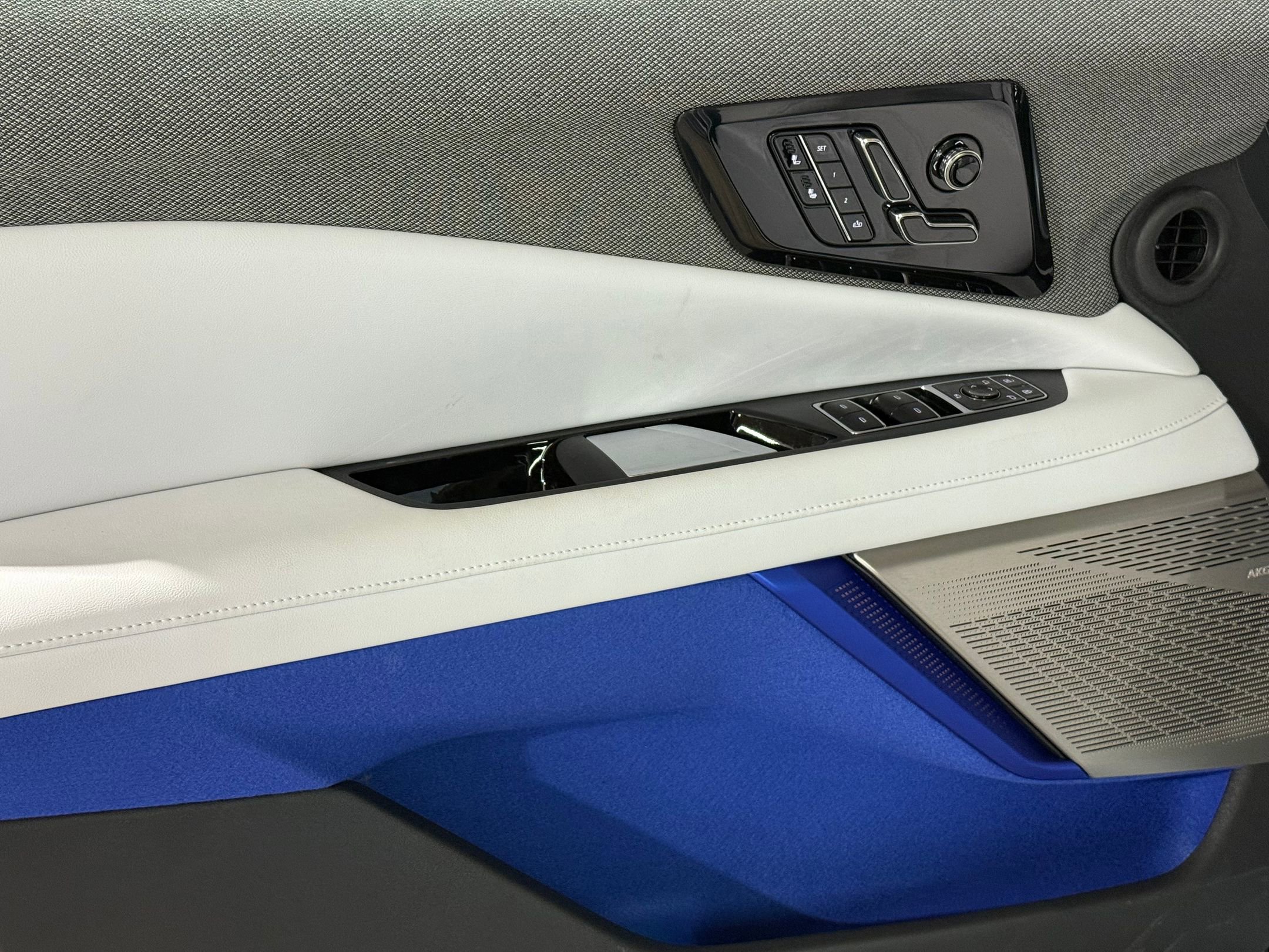 New 2026 Cadillac Optiq Sport 1 image 12