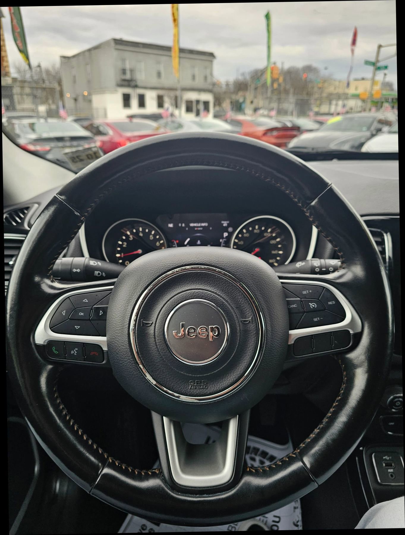 Used 2020 Jeep Compass Limited image 14