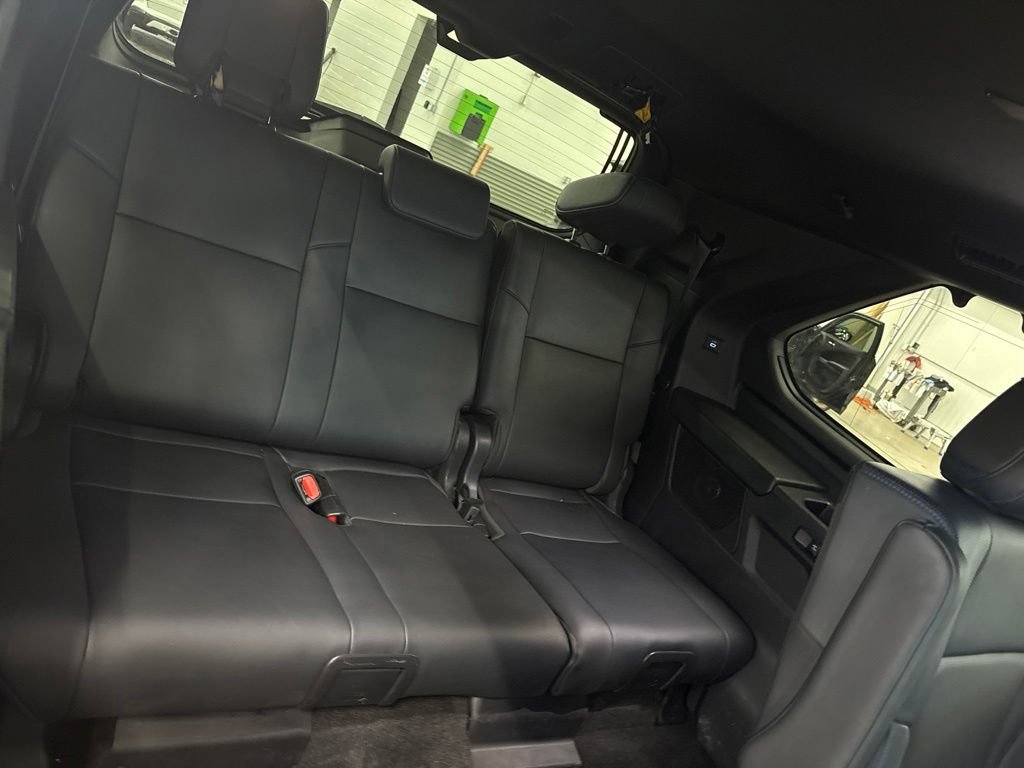 Used 2025 Toyota Sequoia Platinum w/ TRD Off-Road Package AWD/4WD image 20