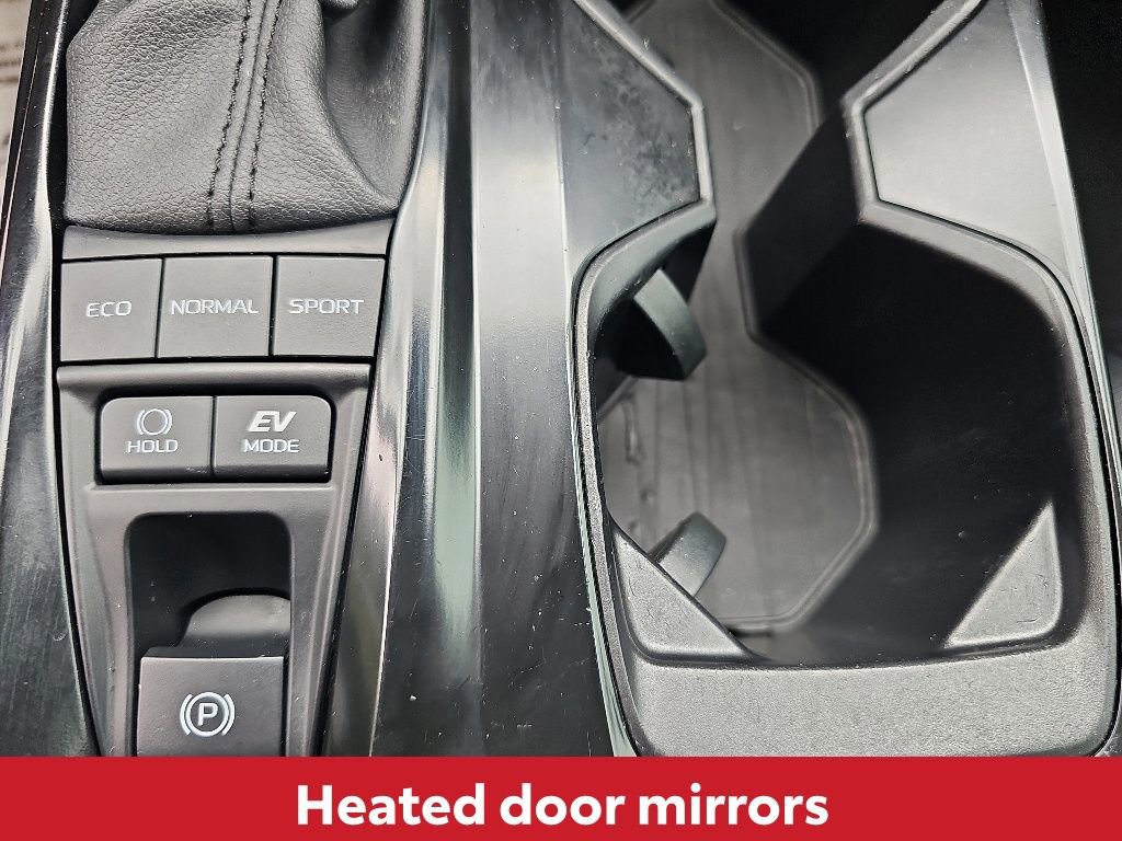 Used 2025 Toyota Camry SE FWD image 25