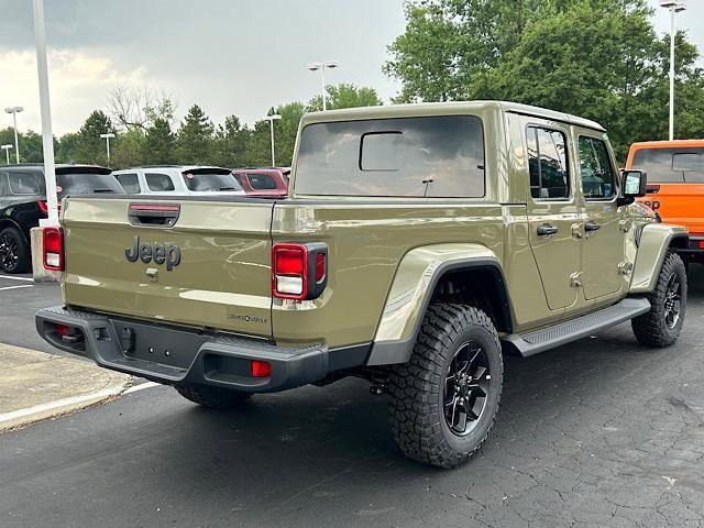New 2025 Jeep Gladiator Sport image 3