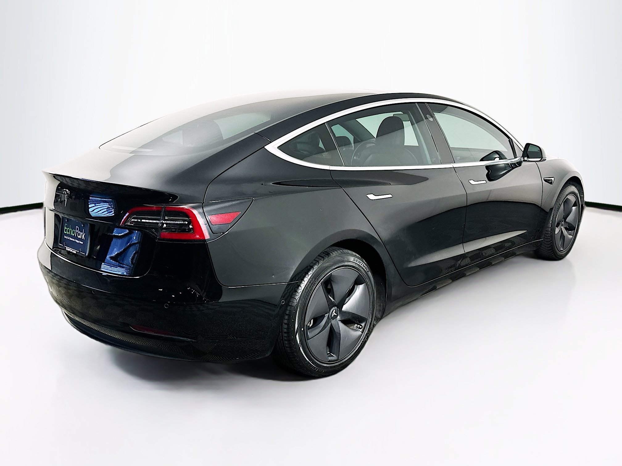 Used 2019 Tesla Model 3 Standard Range RWD image 9