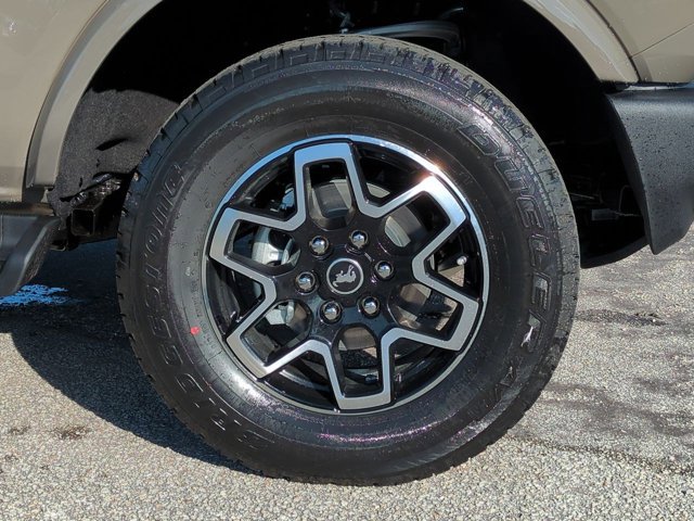 New 2026 Ford Bronco Outer Banks AWD/4WD image 11