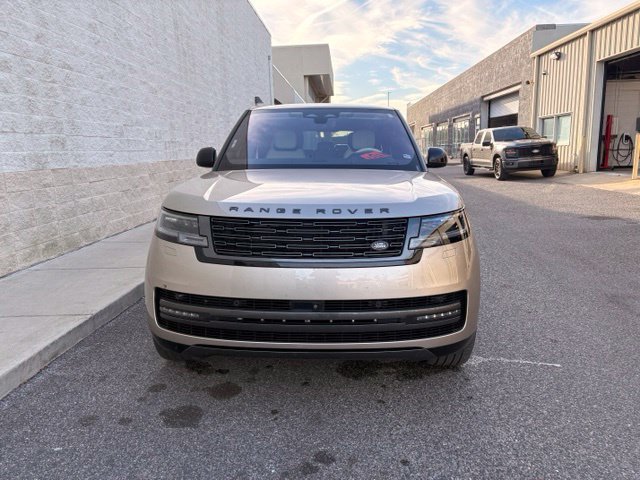 Used 2023 Land Rover Range Rover Long Wheelbase Autobiography AWD/4WD image 2