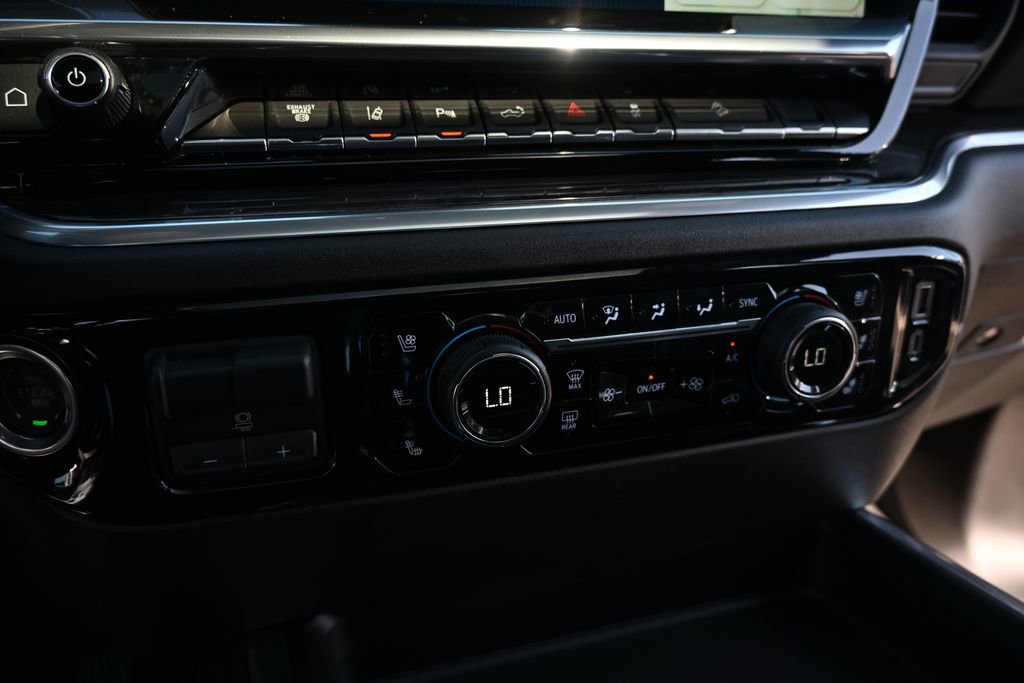 Used 2024 Chevrolet Silverado 2500 LTZ w/ LTZ Plus Package image 14