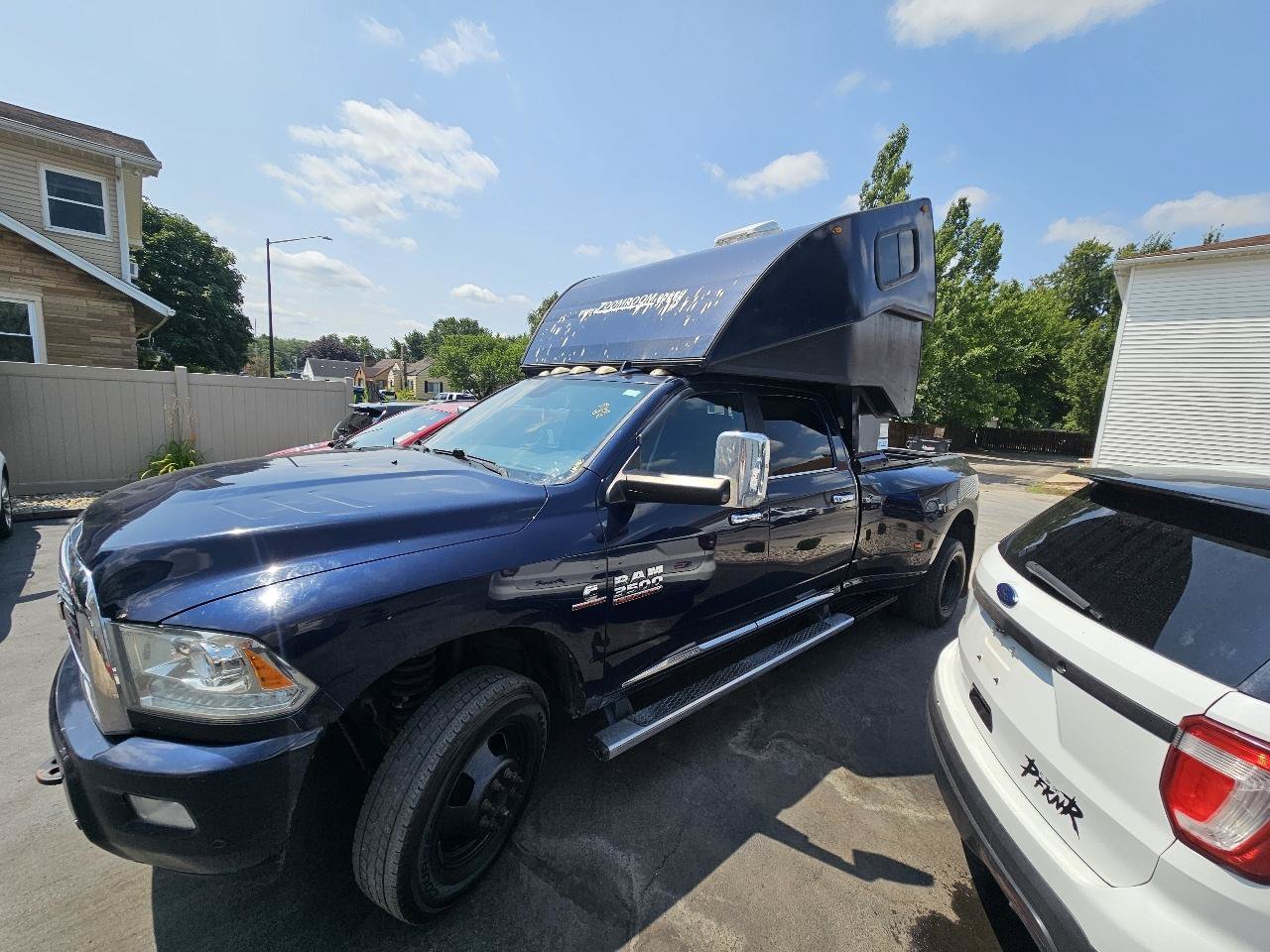 Used 2017 RAM 3500 Laramie Longhorn AWD/4WD image 4