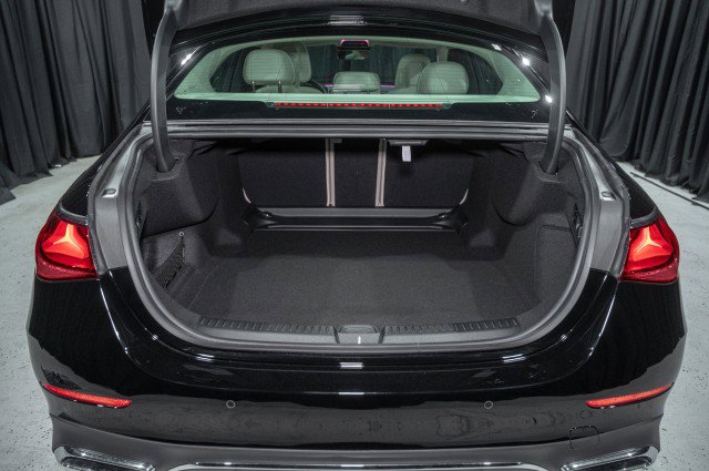 New 2025 Mercedes-Benz E 350 Sedan image 10