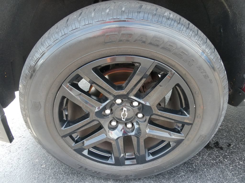 Used 2015 Chevrolet Silverado 1500 LTZ w/ LTZ Plus Package AWD/4WD image 11