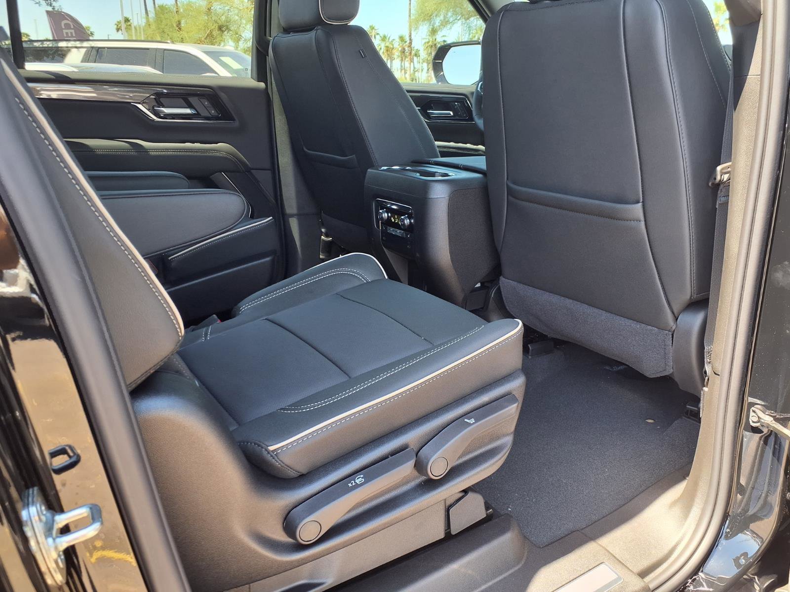 Certified 2026 GMC Yukon XL Elevation image 13