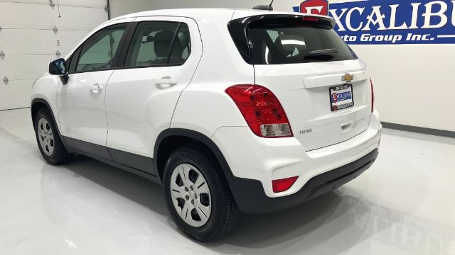 Used 2017 Chevrolet Trax LS FWD image 13