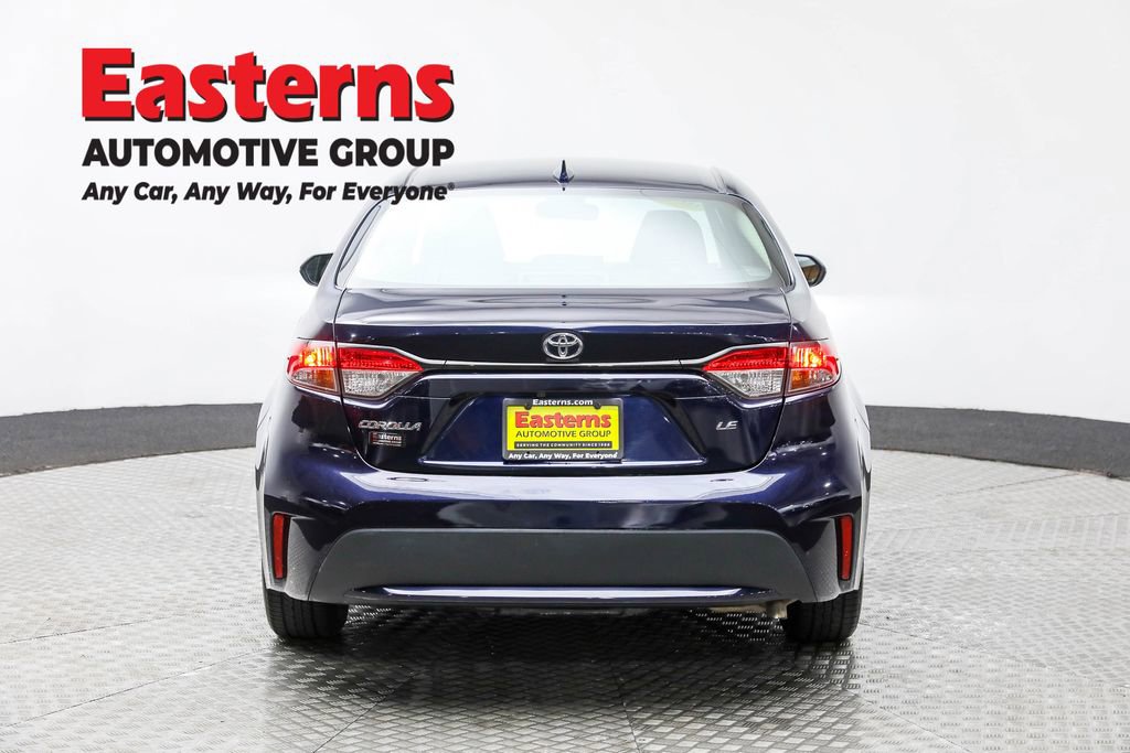 Used 2022 Toyota Corolla LE image 6