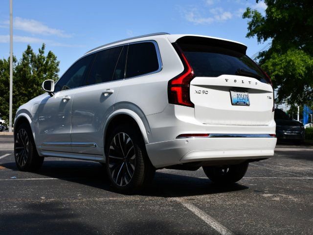Used 2025 Volvo XC90 T8 Plus w/ Protection Package Premier AWD/4WD image 5