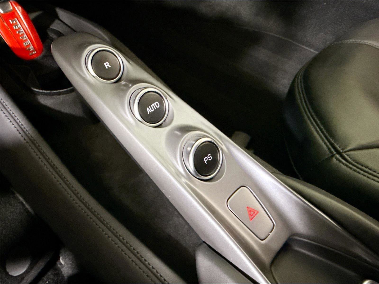 Used 2020 Ferrari F8 Tributo image 22