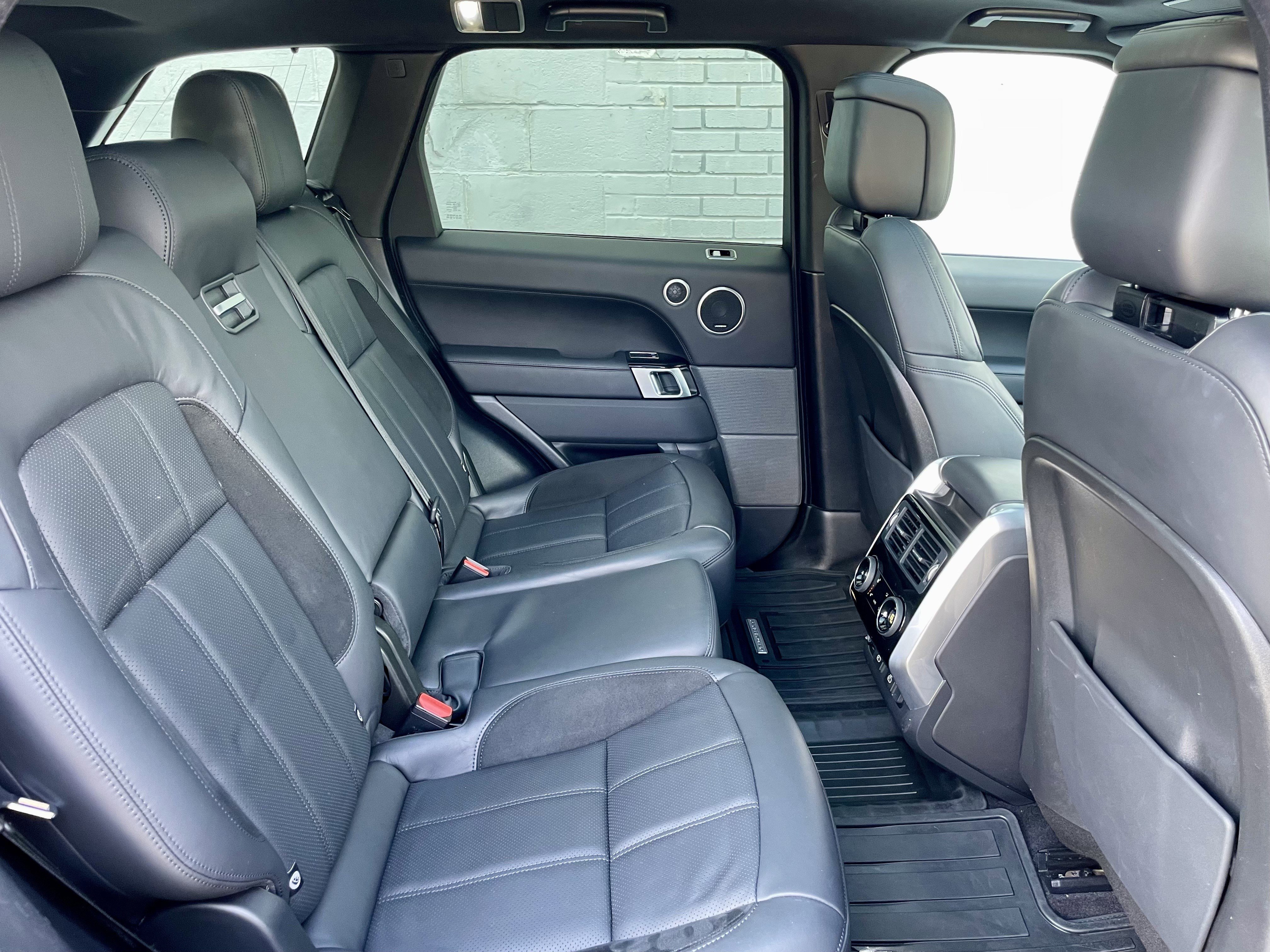 Used 2022 Land Rover Range Rover Sport HST image 31