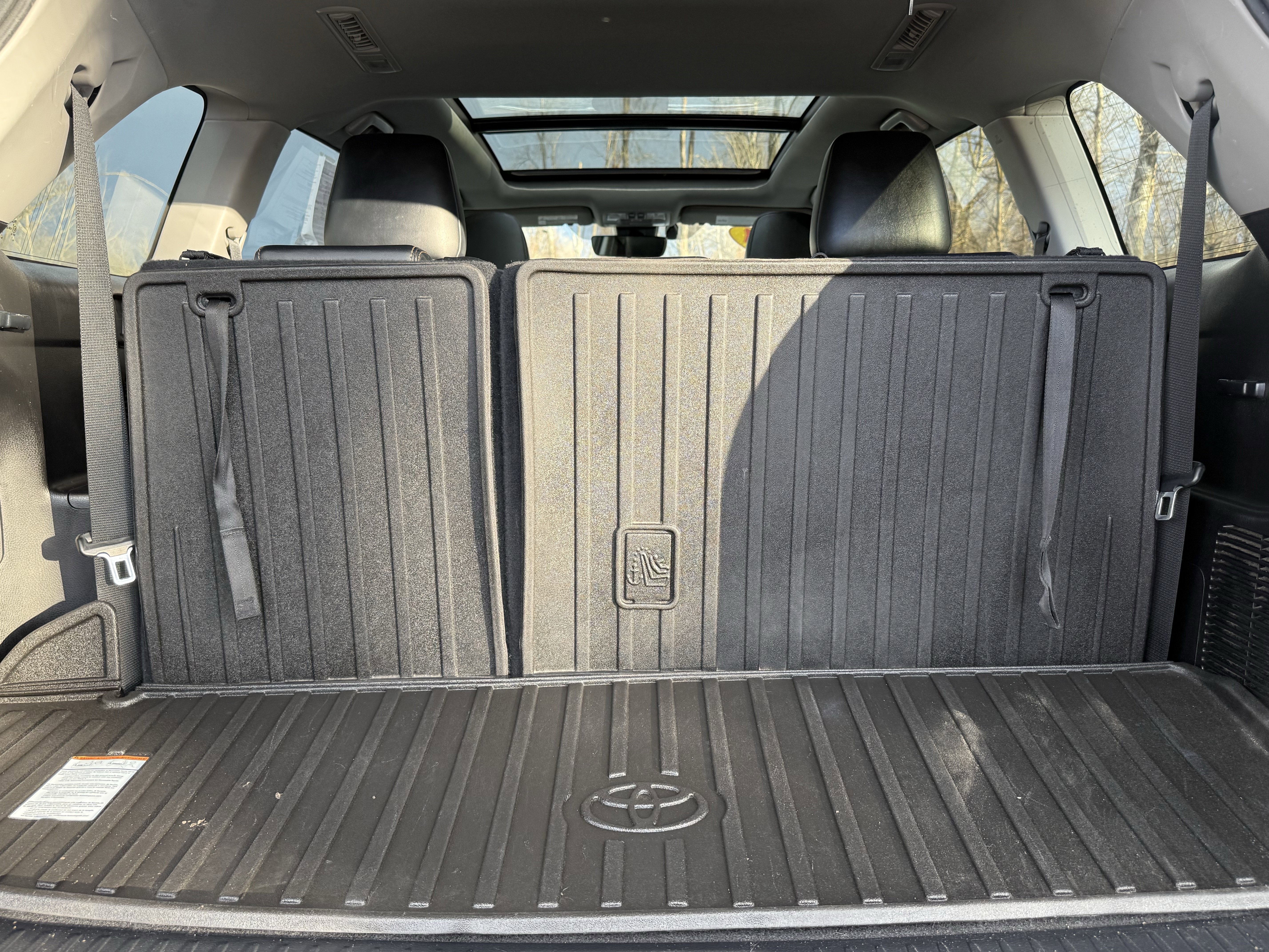 Used 2017 Toyota Highlander Limited image 34