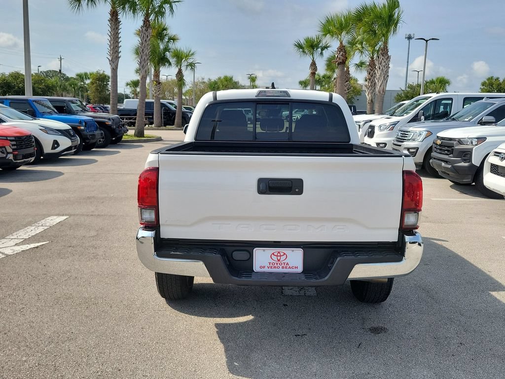Used 2023 Toyota Tacoma SR5 w/ SR5 Appearance Package RWD image 5