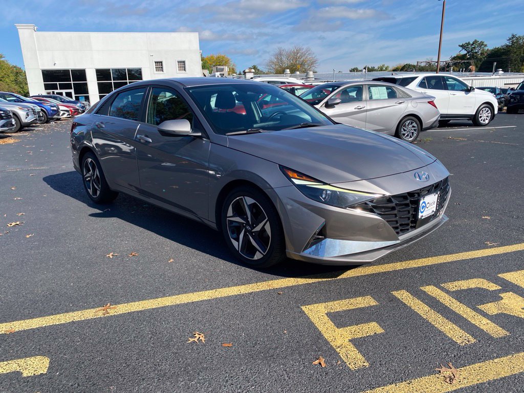 Used 2021 Hyundai Elantra SEL w/ Convenience + Premium Package FWD image 1