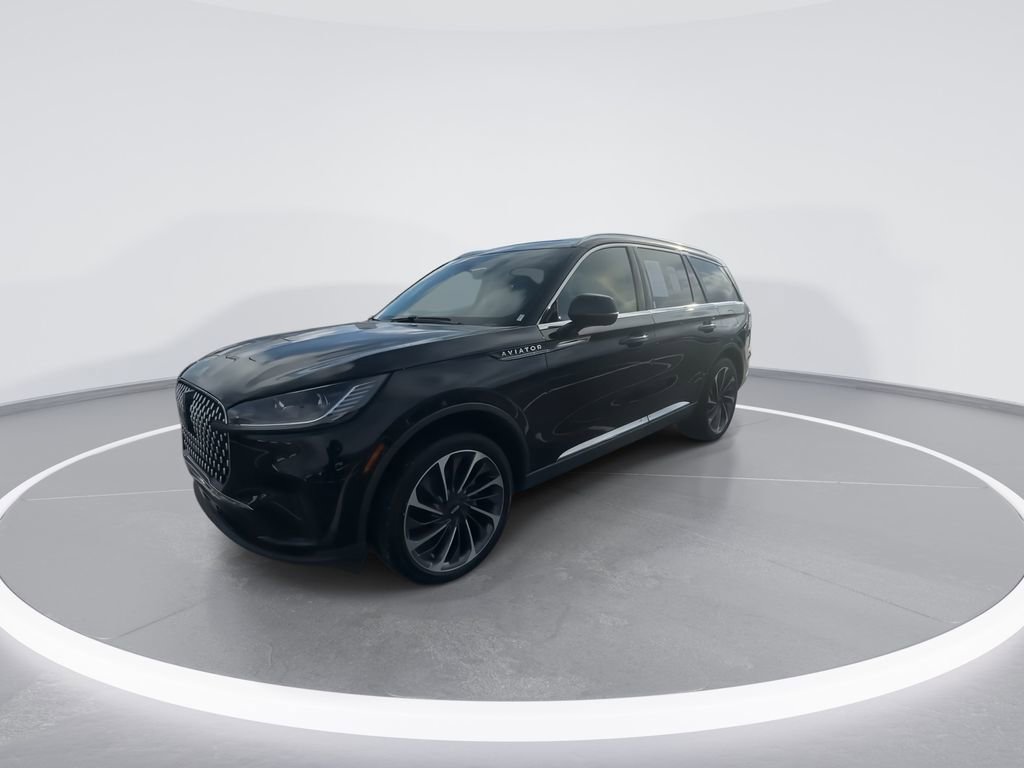 Used 2025 Lincoln Aviator Reserve image 4