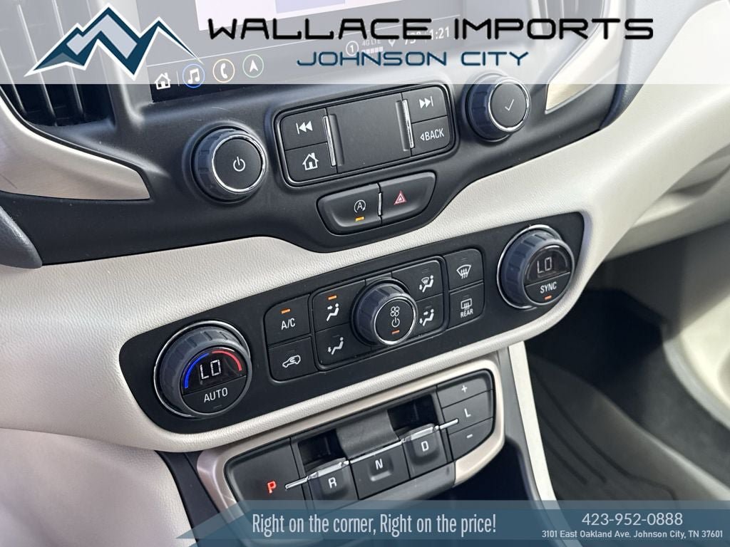 Used 2024 GMC Terrain Denali w/ Black Diamond Edition AWD/4WD image 27