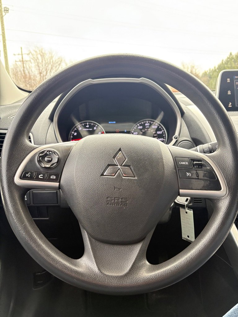 Used 2018 Mitsubishi Eclipse Cross LE image 16