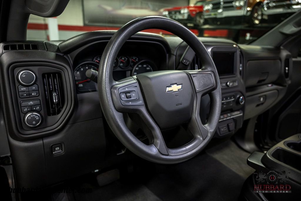 Used 2021 Chevrolet Silverado 1500 Custom AWD/4WD image 22