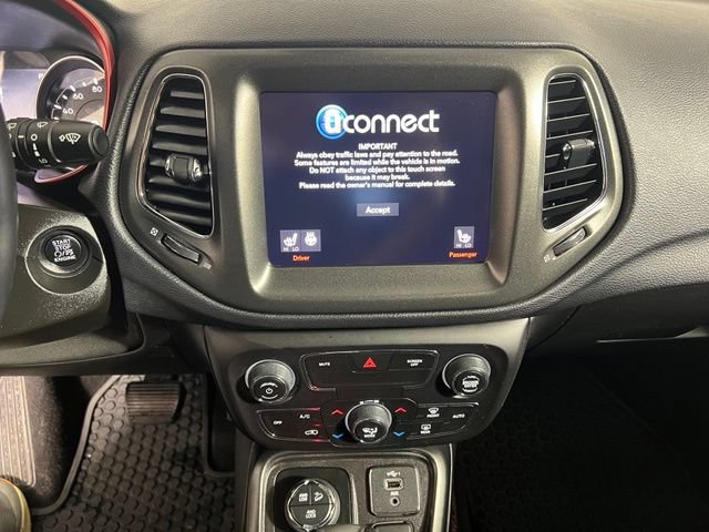 Certified 2019 Jeep Compass Trailhawk w/ Cold Weather Group AWD/4WD image 20