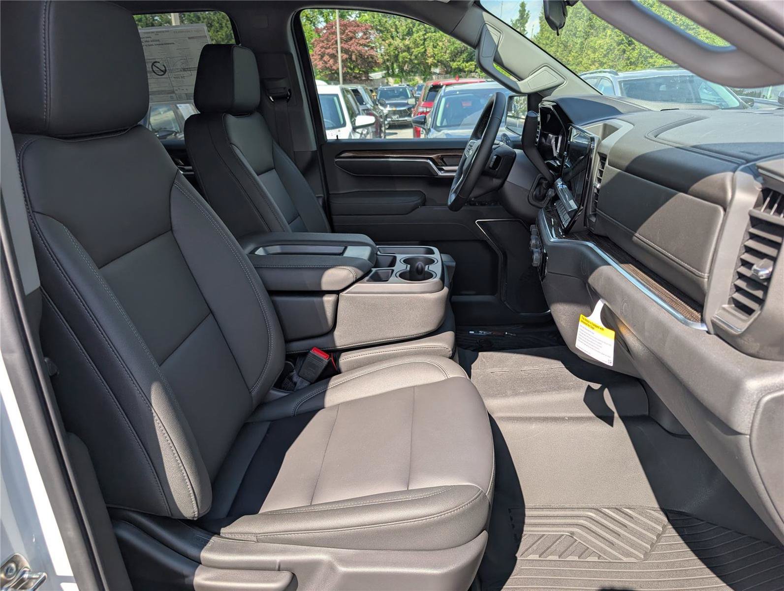 New 2026 Chevrolet Silverado 1500 LT AWD/4WD image 9