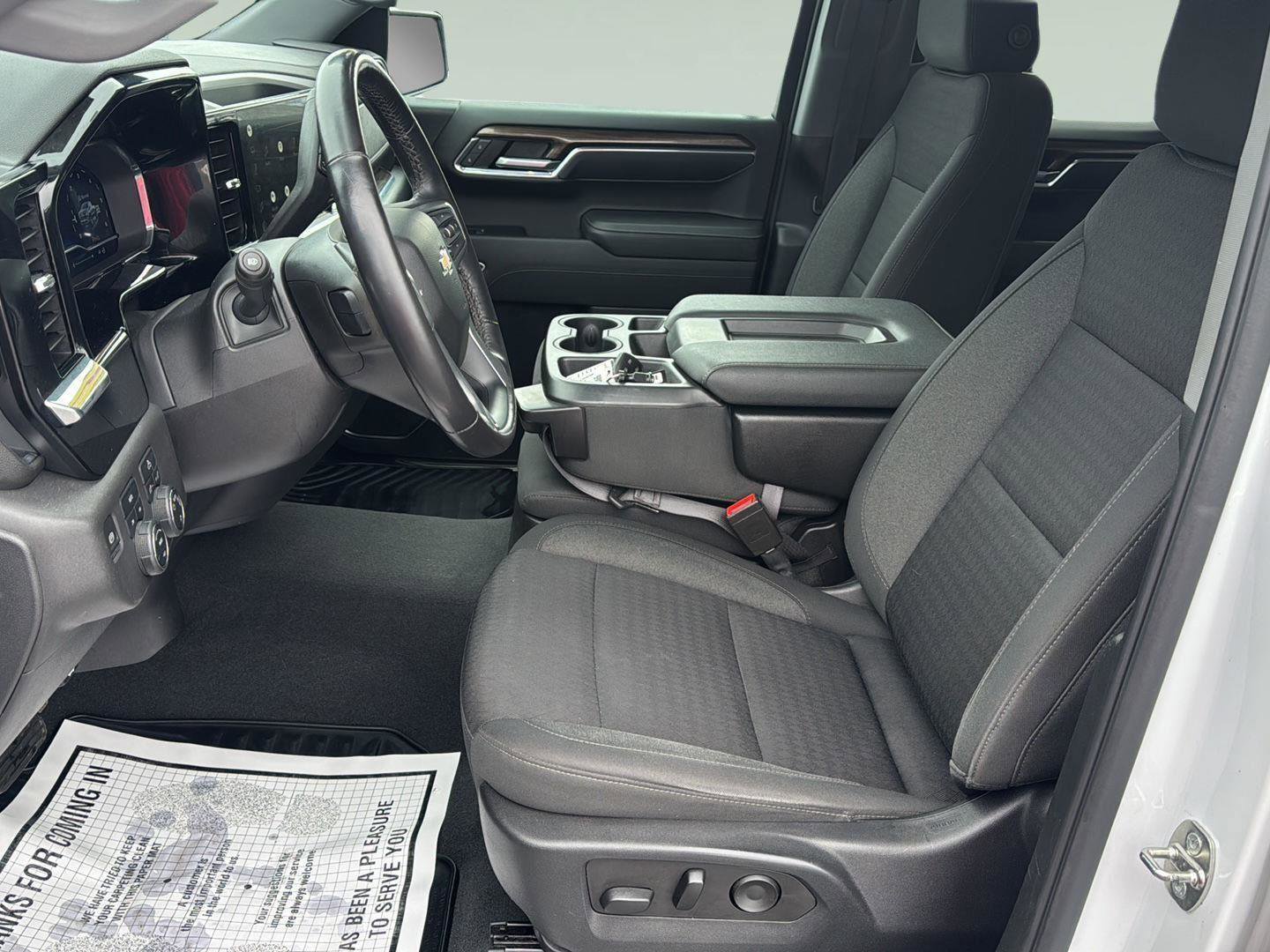 Used 2022 Chevrolet Silverado 1500 LT image 12