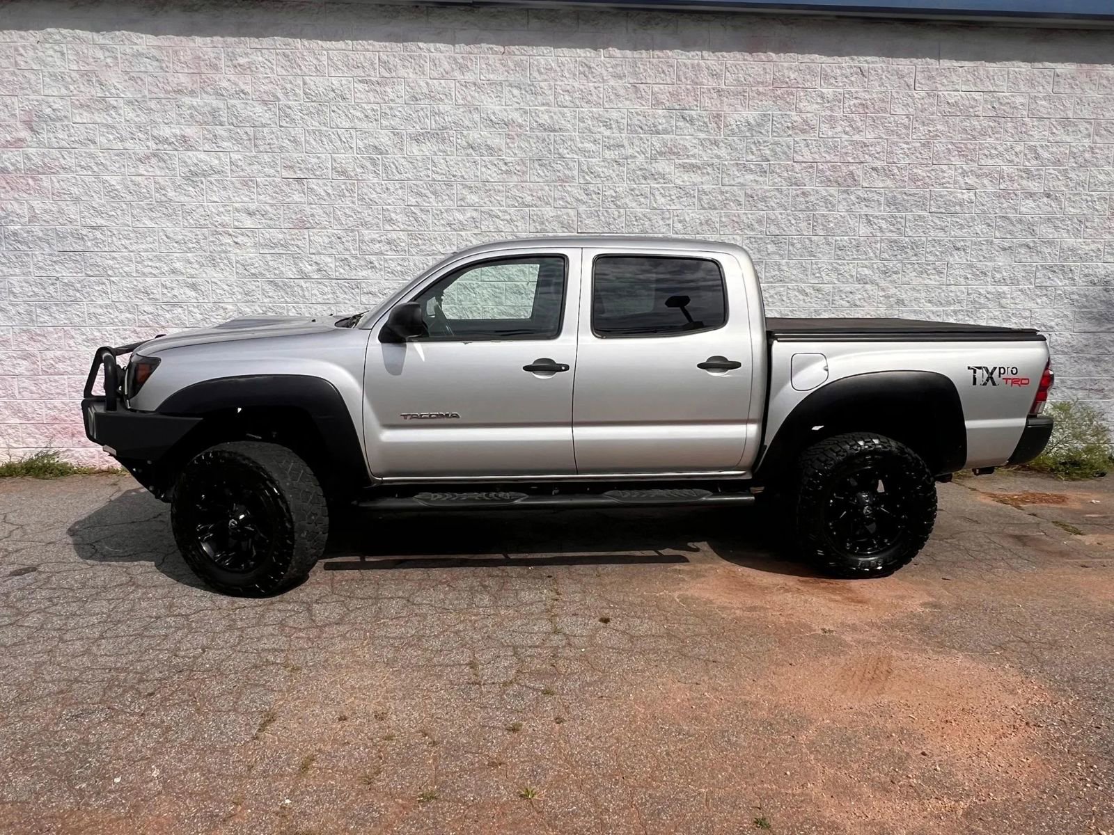 Used 2011 Toyota Tacoma 4x4 Double Cab w/ TRD Off-Road Pkg image 5