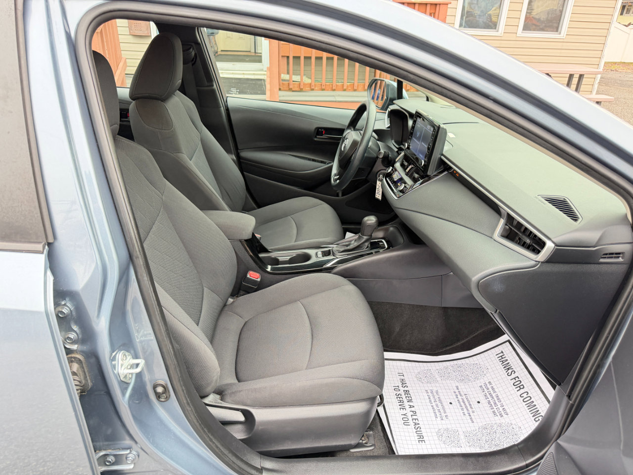 Used 2022 Toyota Corolla LE image 36