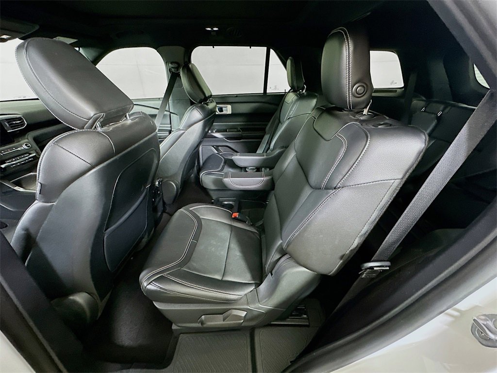 Used 2020 Ford Explorer ST w/ ST Street Pack image 15