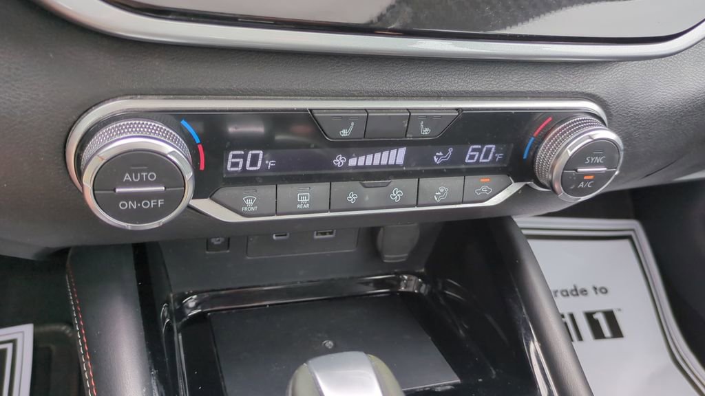 Used 2025 Nissan Altima 2.5 SR w/ SR Premium Package FWD image 20