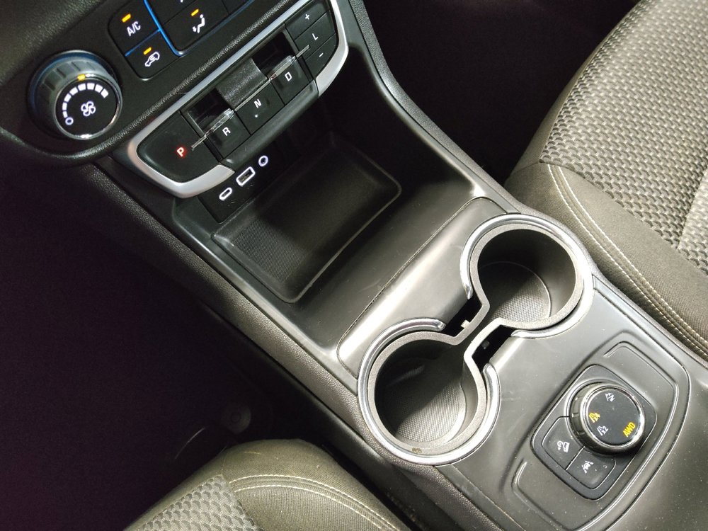 Used 2024 GMC Terrain SLE image 26