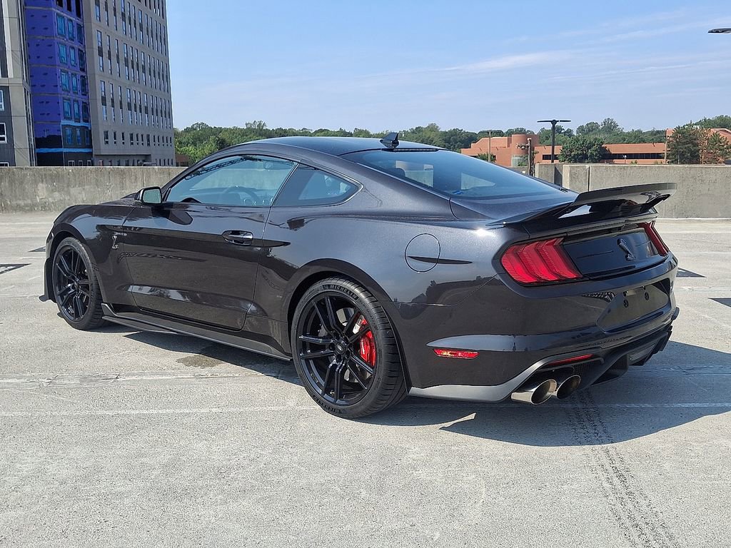 Used 2022 Ford Mustang Shelby GT500 w/ Technology Package image 3