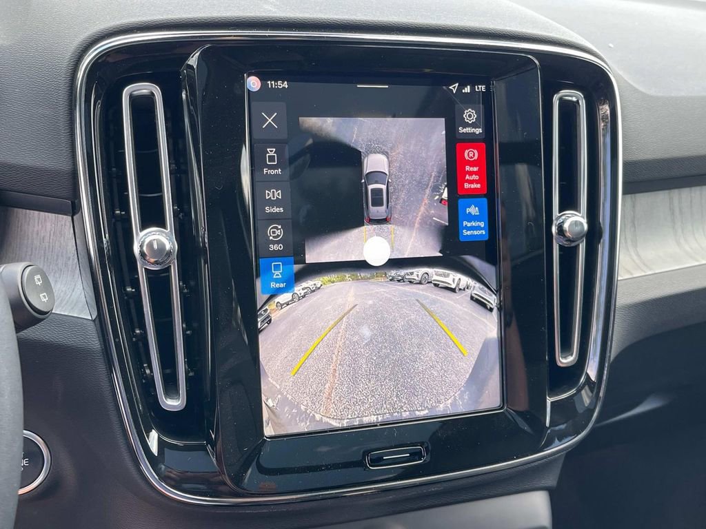 New 2026 Volvo XC40 B5 Plus w/ Protection Package Premier image 26