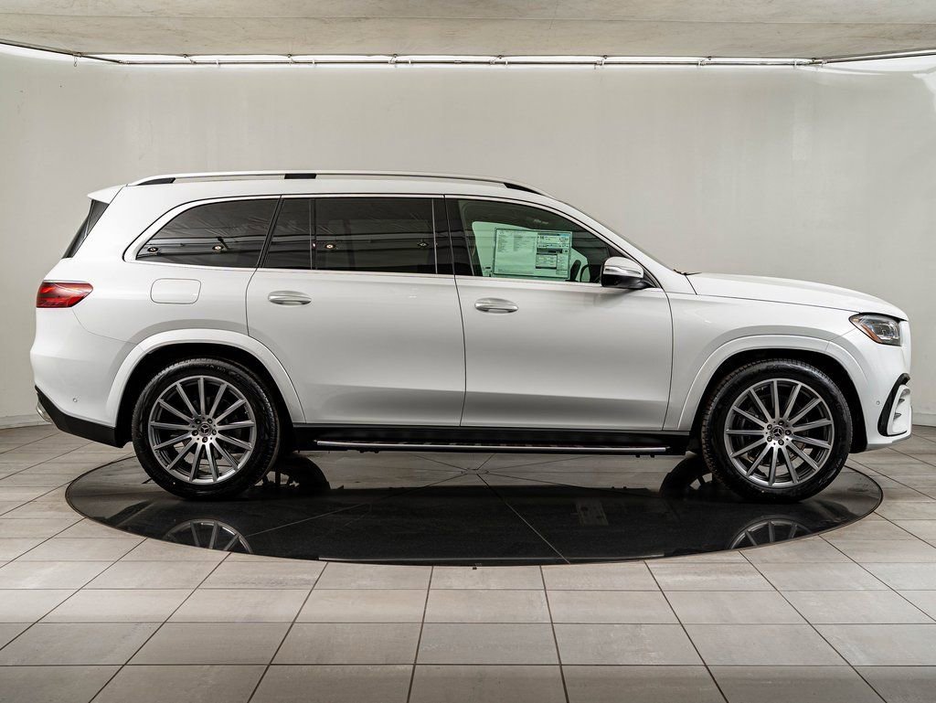 New 2026 Mercedes-Benz GLS 580 4MATIC image 12