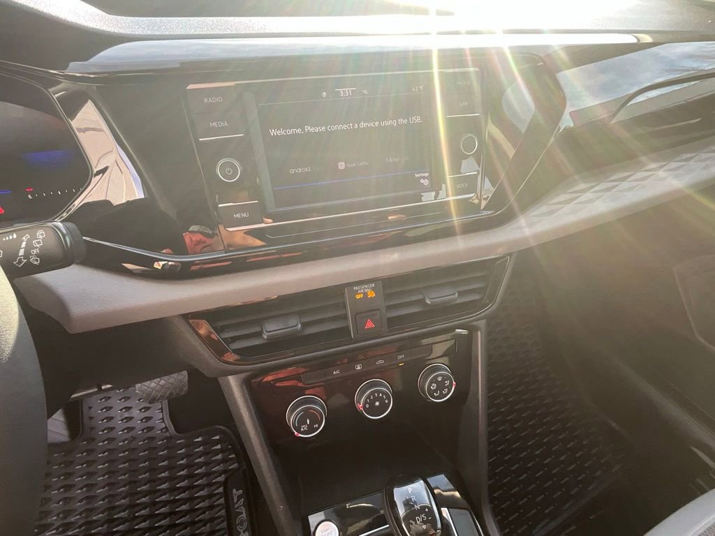 Used 2023 Volkswagen Taos S image 16