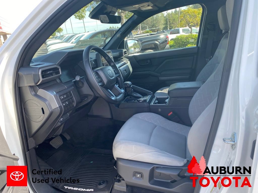 Certified 2024 Toyota Tacoma SR5 AWD/4WD image 34