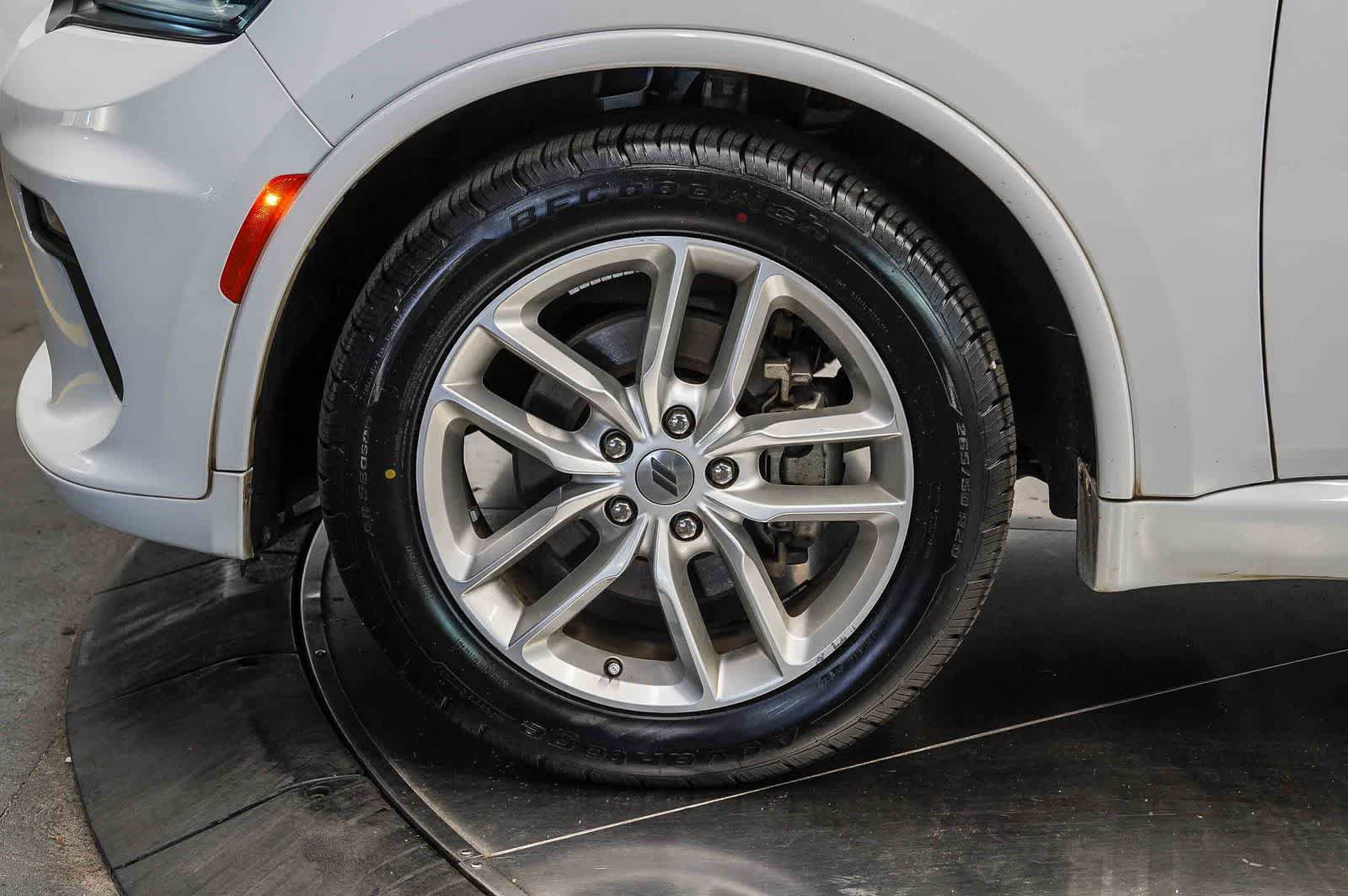 Used 2022 Dodge Durango GT RWD image 9