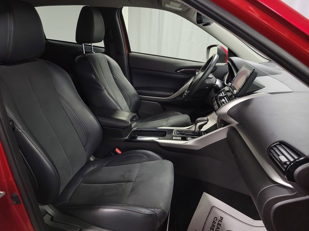 Used 2024 Mitsubishi Eclipse Cross SE image 25