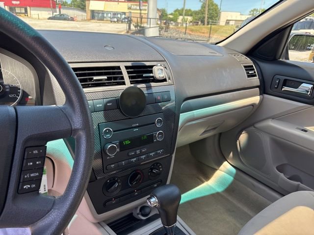 Used 2009 Ford Fusion SE FWD image 16