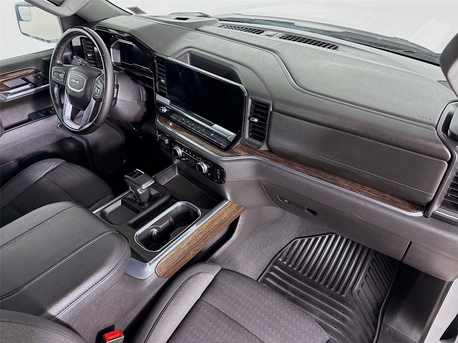 Certified 2025 GMC Sierra 1500 Elevation image 29