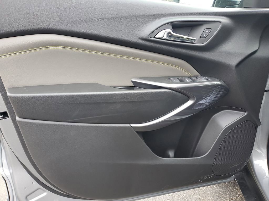 New 2026 Chevrolet Trax ACTIV w/ Sunroof Package image 12