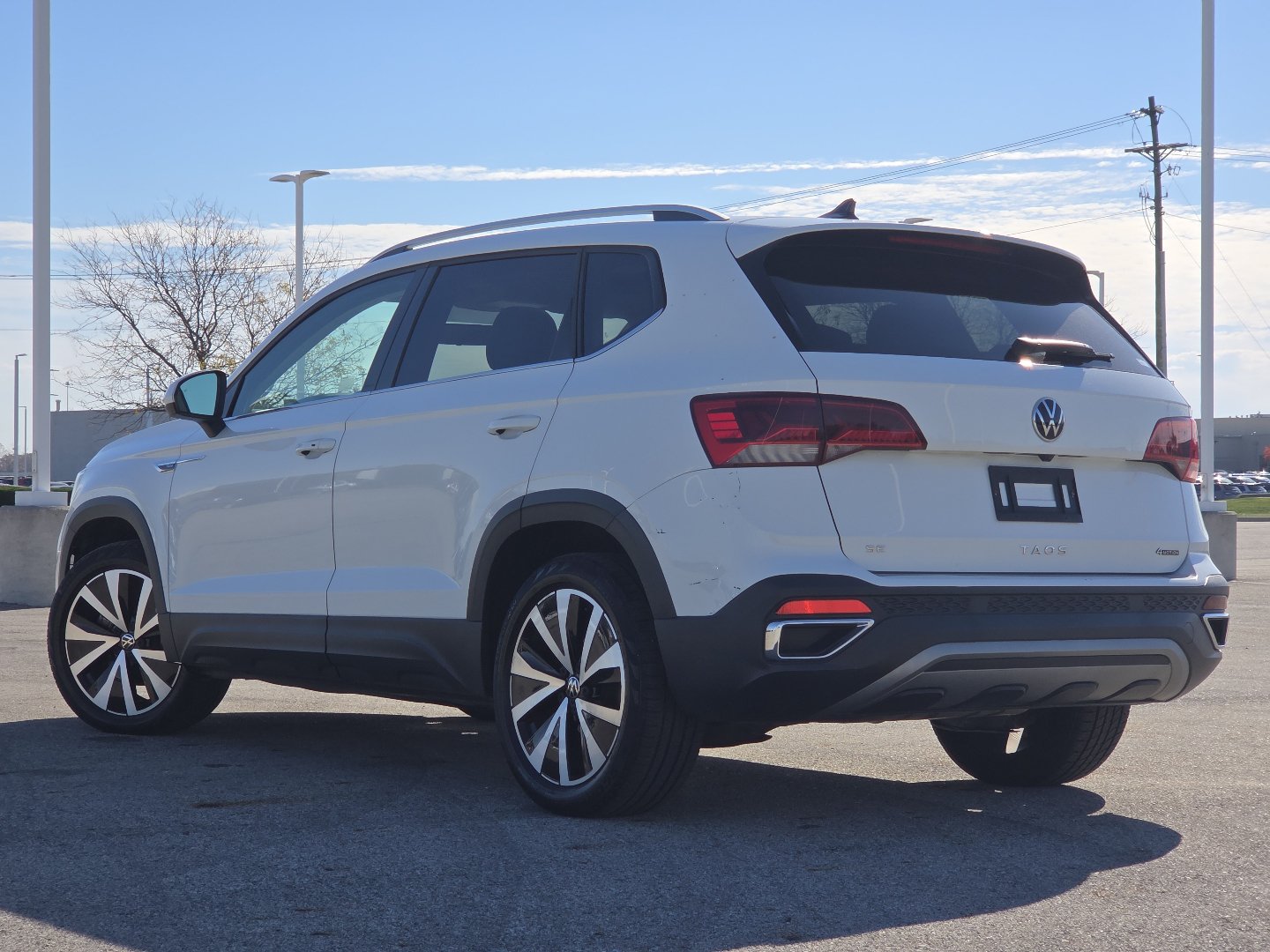 Used 2022 Volkswagen Taos SE FWD image 15