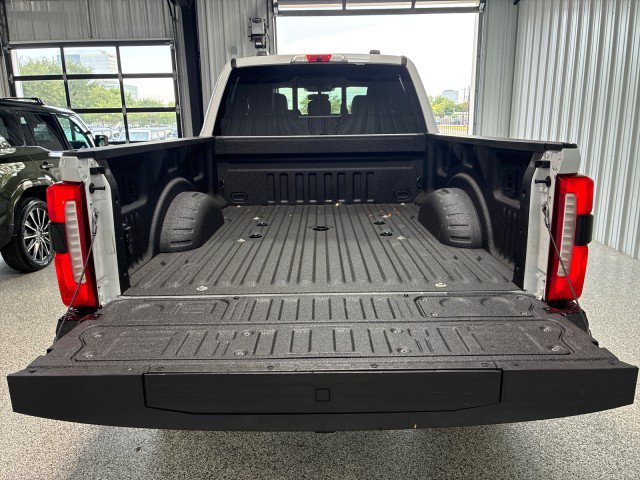 Used 2025 Ford F250 King Ranch w/ Chrome Package AWD/4WD image 27